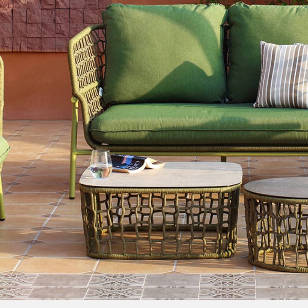 GREENcoffee table