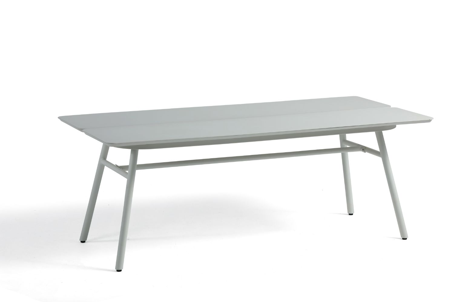 RIO dining table